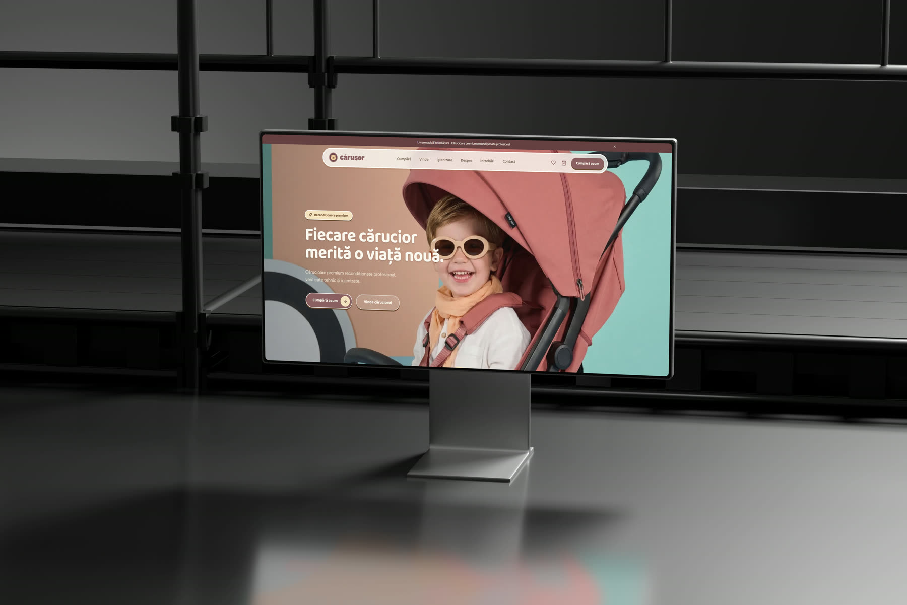 Cărușor — site-ul pe monitor